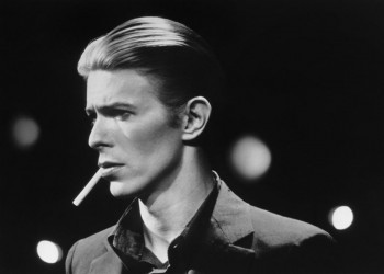 David Bowie Дэвид Боуи с сигаретой